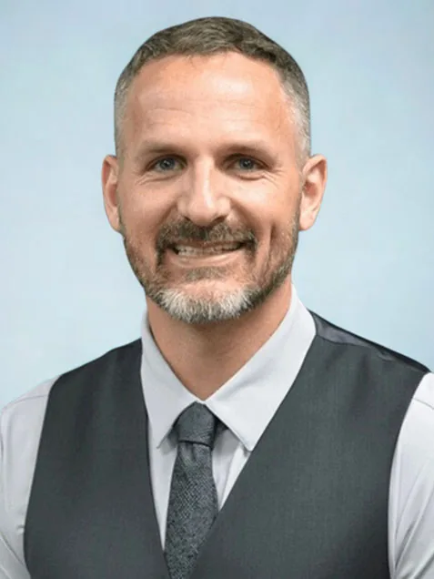 Dr. Kevin Lewis, DC, chiropractor at Advanced Pain Solutions in Redmond